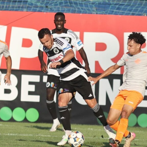 Universitatea Cluj a învins Metaloglobus cu 3-1 în etapa a 16-a a Superligii