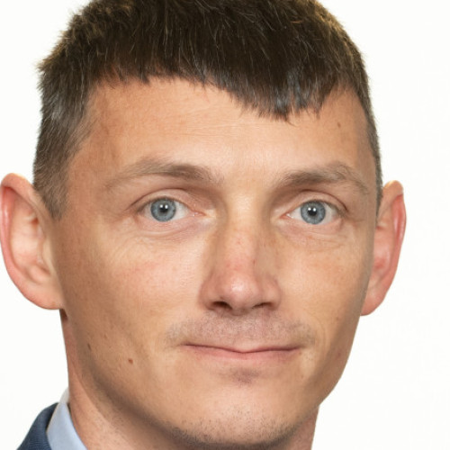 Senator PSD prins conducând fără permis, condamnat de ÎCCJ