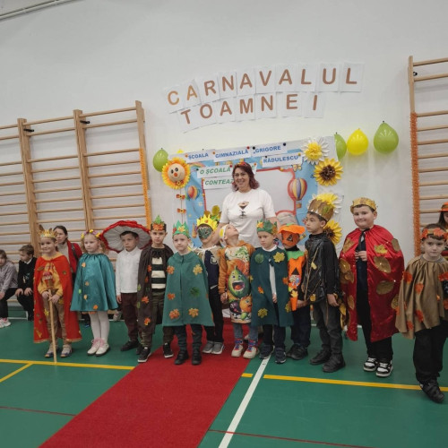 Carnavalul Toamnei aduce bucurie comunității din Bezdead