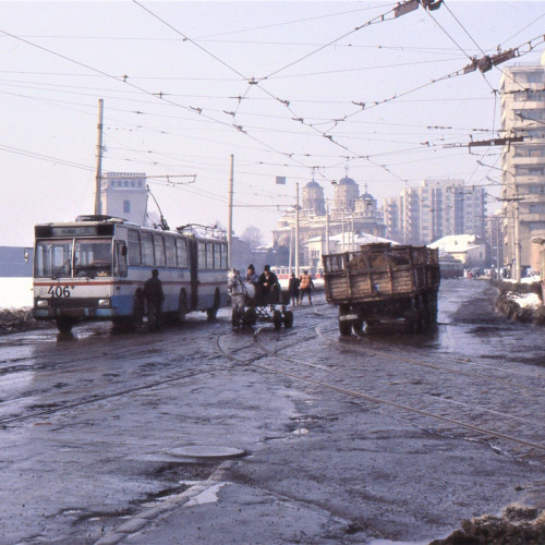 Discuție la Iași pune față în față nostalgii după comunism și apărători ai pieței libere