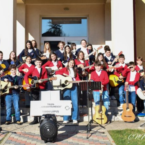 Trupa „Adrian Păunescu” a liceului din Târgu Lăpuș a participat la România Guitar Day