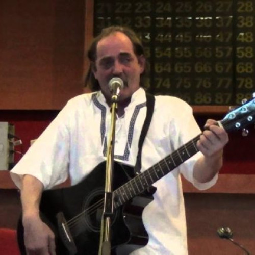 A murit Valentin Moldovan, vocea folkului și sufletul Cenaclului Flacăra