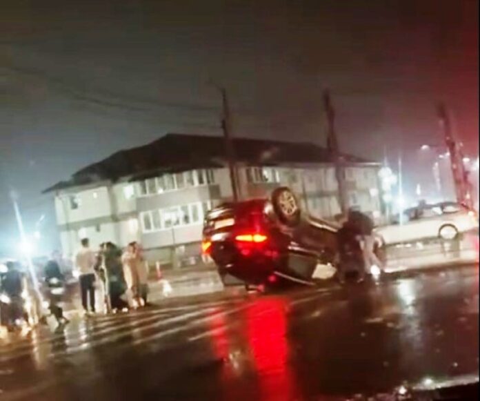 Un bărbat din Pufești s-a răsturnat cu mașina și a fugit de la accident în Focșani