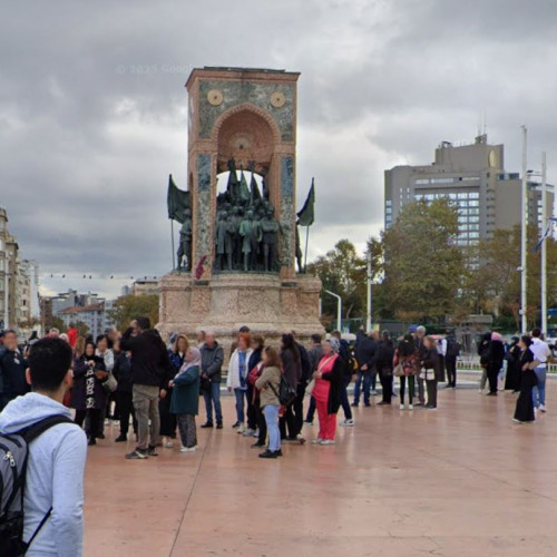 Doi români răniți la un eveniment cultural din Istanbul, starea lor este stabilă