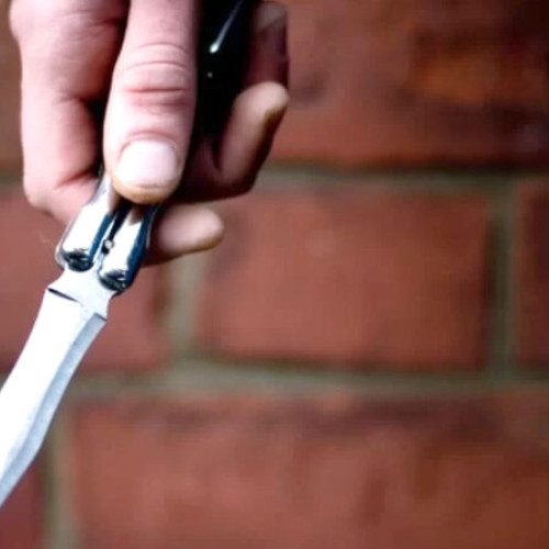 Tânăr rănit cu cuțitul în urma unui conflict într-un local din Petroșani