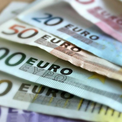 Evoluția stabilă a euro și scăderea indicilor ROBOR în prima săptămână din noiembrie