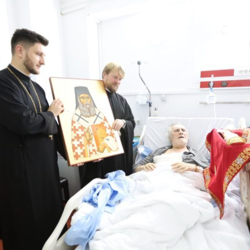 Sfintele moaște ale Sfântului Ierarh Nectarie, aduse la Spitalul Județean din Baia Mare