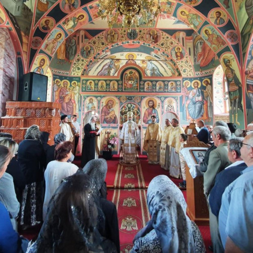 Omul de afaceri Victor Mihalachi, rănit la biserică în Botoșani