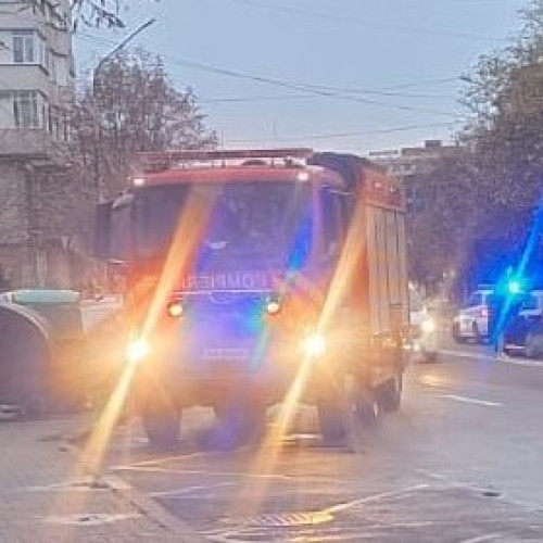 54 de intervenții ale pompierilor vrânceni între 8 și 10 noiembrie