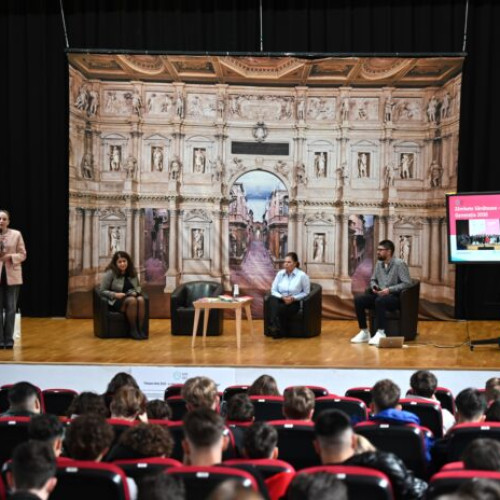 Campania „Despre Dinți” învață peste 400 de elevi din Sectorul 1 cum să aibă grijă de sănătatea orală