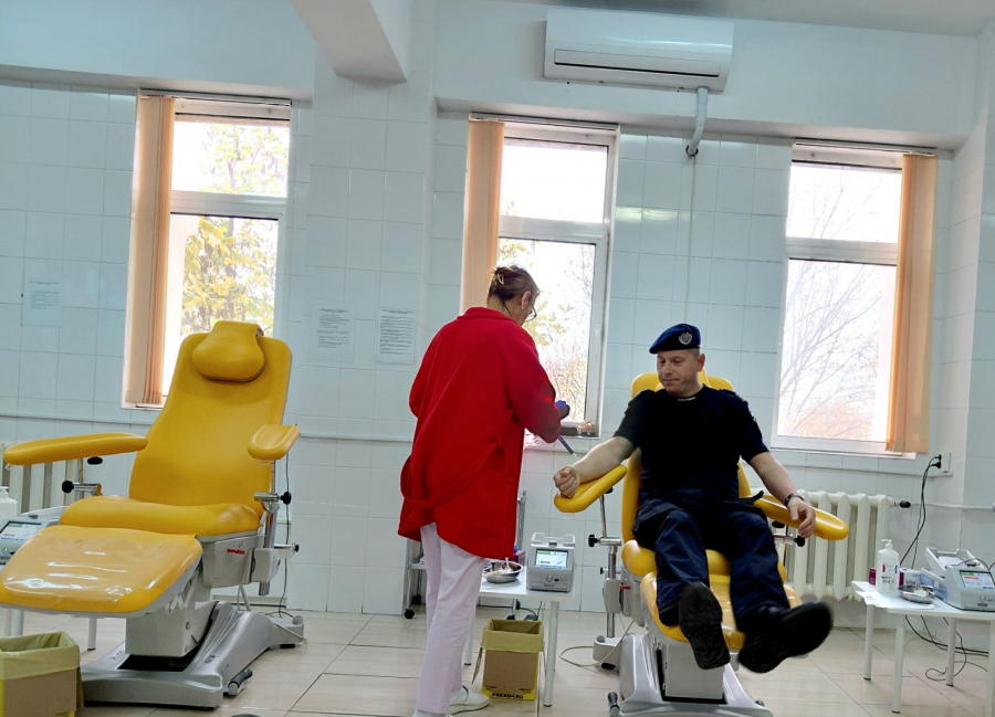 21 de jandarmi gălățeni au donat sânge pentru a salva vieți