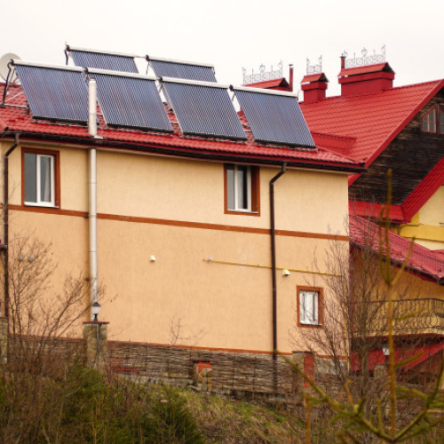 Ordonanța care permite comunităților să producă și să vândă energie în România