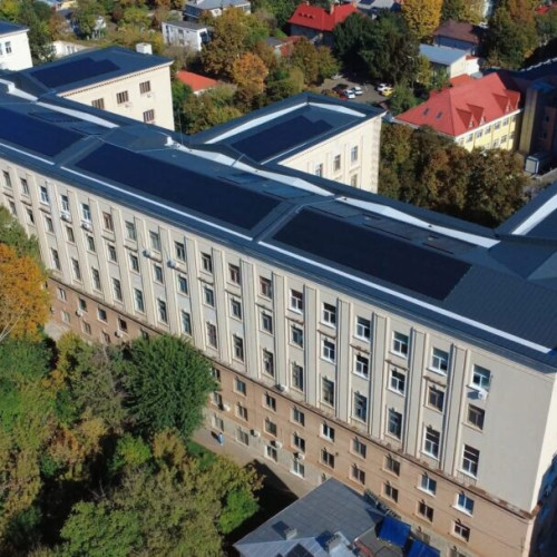 Finalizate lucrările de punere în siguranță la fațada Corpului B din UAIC Iași