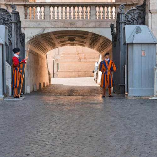 Garda Elvețiană anchetată pentru un posibil incident antisemit în Vatican