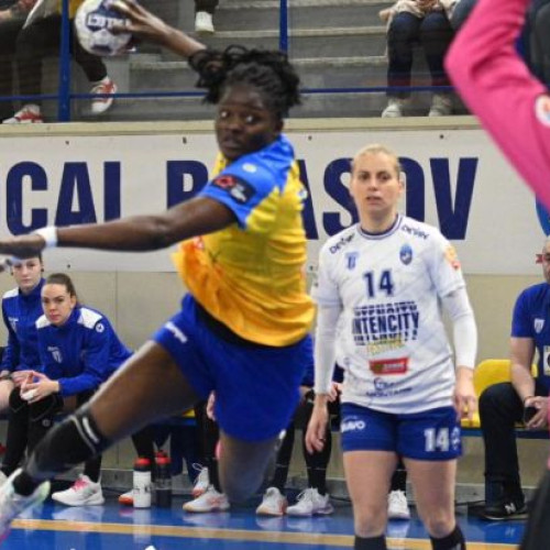 CSM Corona Brașov a câștigat fără emoții în Liga Florilor după un început echilibrat