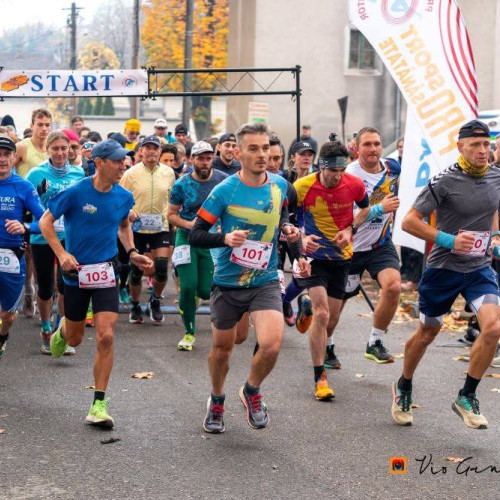 Start la Crosul Cetăților în satul Regal din Săvârșin cu sute de participanți