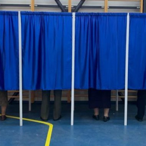 Data alegerilor prezidențiale din 2024 a fost stabilită de liderii coaliției PSD-PNL: Urmează modificări majore în procesul de votare. Prezența la urne se va extinde la ora 22.00.