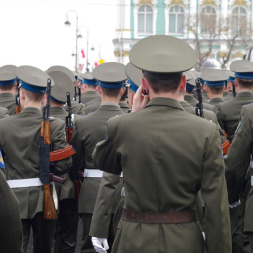 Armata rusă înregistrează peste 600 de decese în unități din cauza condițiilor precare și drogurilor