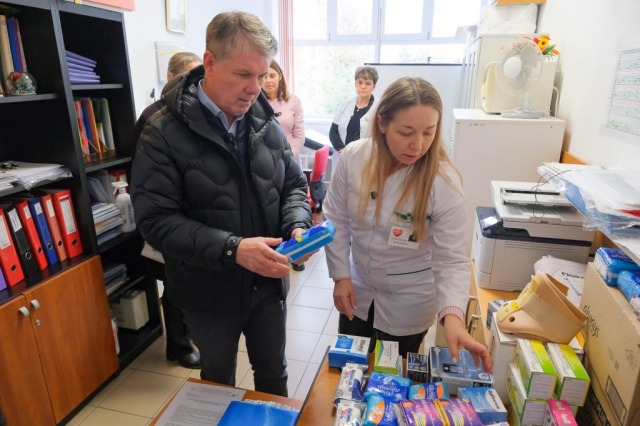 Elevii din Brașov primesc gratuit produse de igienă personală în școli