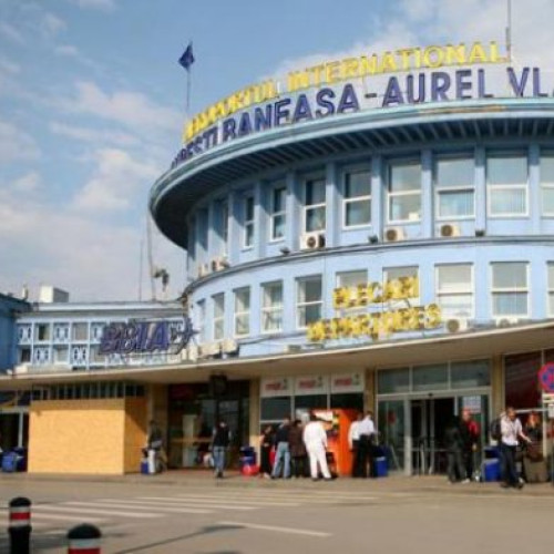 Luminile de evacuare de urgență s-au aprins la aterizarea unui avion