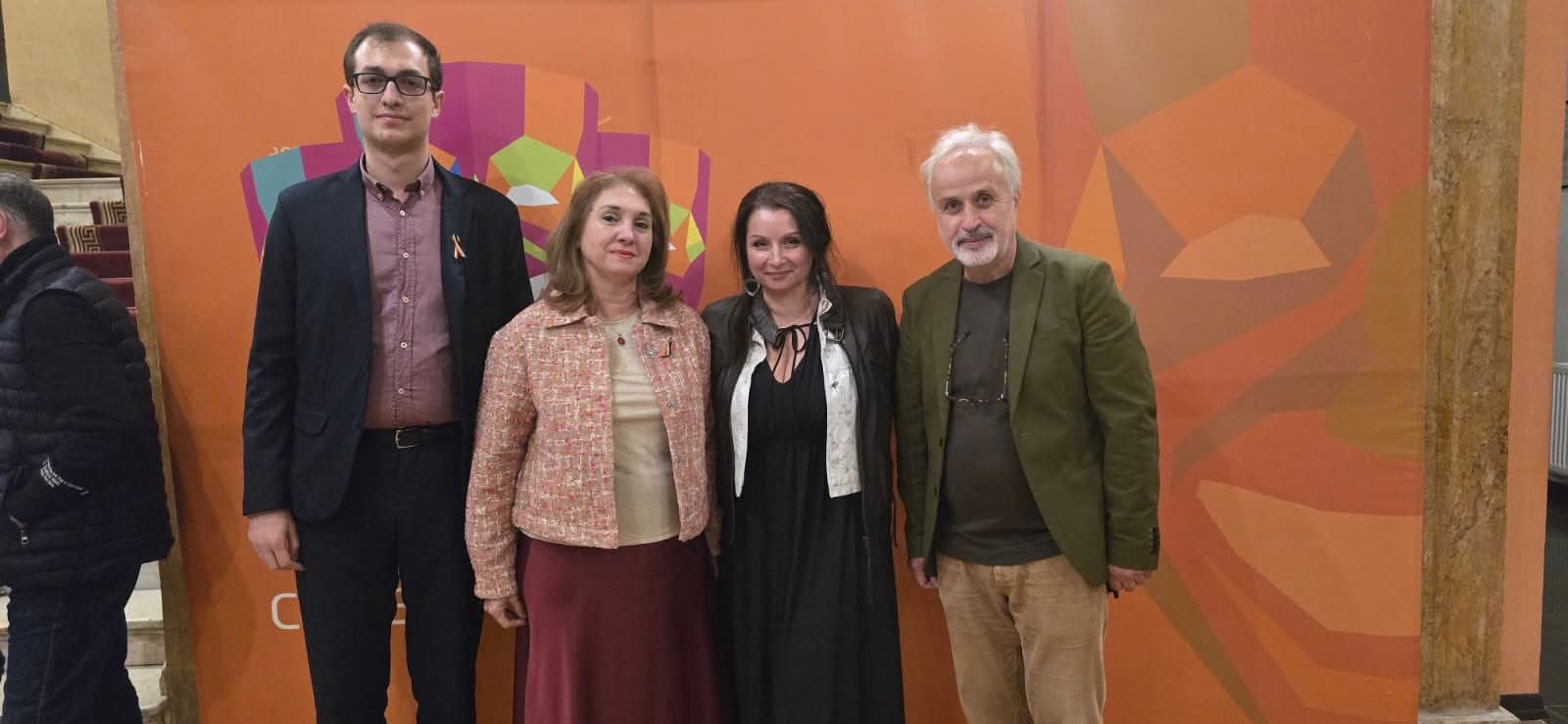 Teatrul Elvira Godeanu din Târgu Jiu promovează cultura românească la festivalul din Georgia