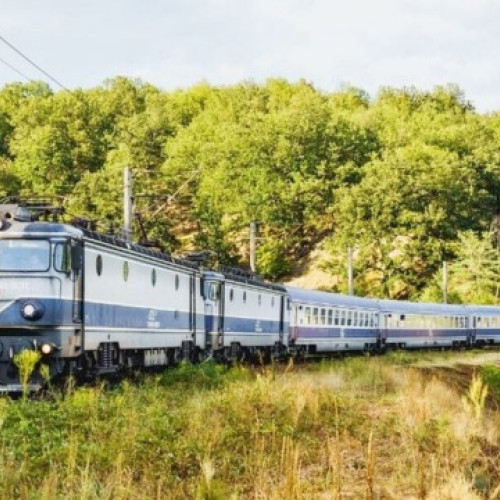 Trenul Constanța-Brașov a ajuns cu întârziere de peste două ore din cauza unor probleme tehnice