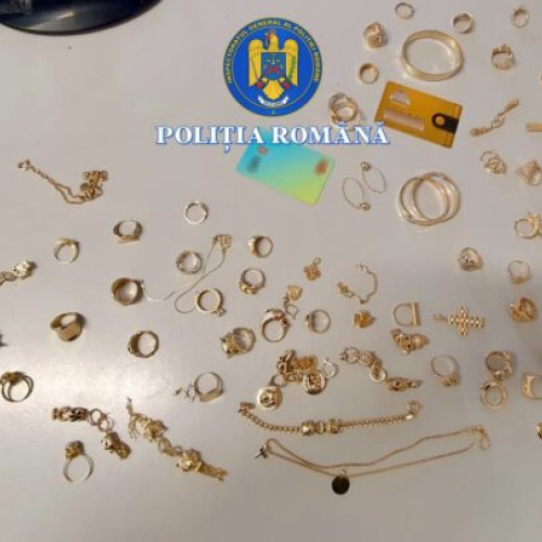 Un bărbat și o femeie reținuți pentru furt calificat de 200.000 lei