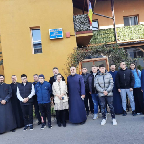 Daruri de la Biserică pentru bătrânii din Căminul Fundației ”Catedrala Eroilor” din Târgoviște