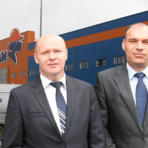 Frații Pavăl și alți investitori competitori pentru cumpărarea Carrefour România