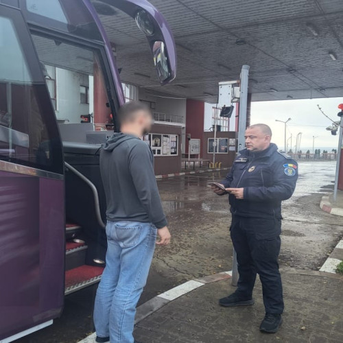 Bărbat din R. Moldova prins cu permis de conducere fals la vama Stânca