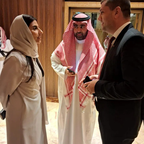 Ministrul Economiei, Radu Miruță, în vizită la Riad sponsorizată de Arabia Saudită