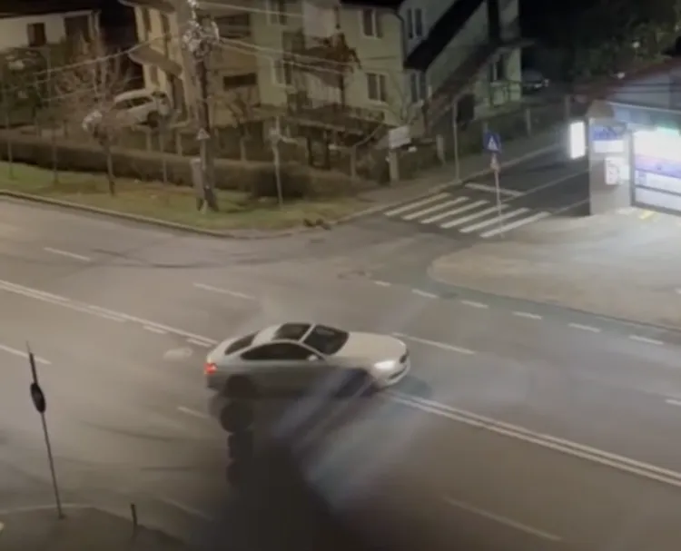 Șofer face drifturi periculoase în miez de noapte pe strada Corneliu Coposu din Cluj-Napoca