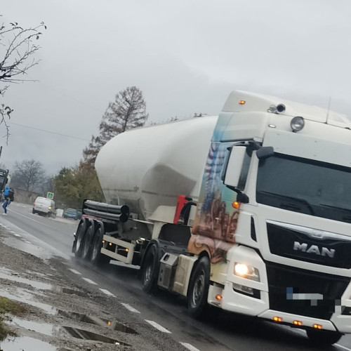 Polițiștii din Neamț au amendat 242 de pietoni care au traversat neregulamentar