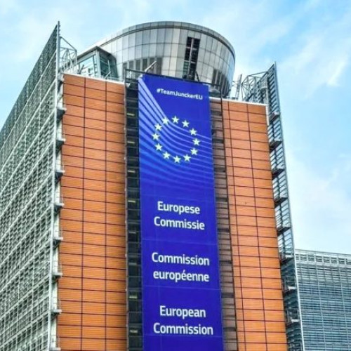 Comisia Europeană amenință România cu proces pentru întârzierea transpunerii directivei RCA