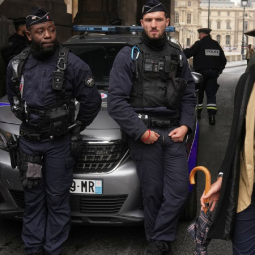 Dezinformări după jaful de la Muzeul Luvru sunt demontate