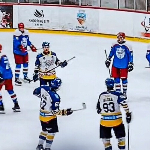 Două echipe harghitene au pierdut în campionatul național de hochei pe gheață