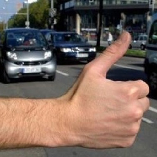 Trei botoșăneni au rămas fără permisiunea de a conduce după transport ilegal de persoane