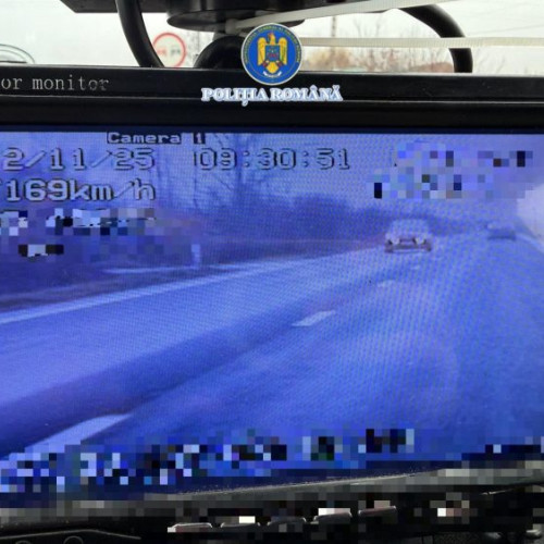 Șofer prins circulând cu 169 km/h pe DN1C în condiții meteo nefavorabile