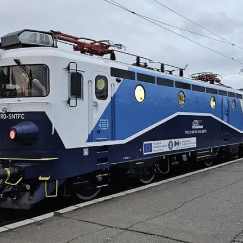 Locomotiva electrică modernizată la Brașov, livrată oficial către CFR Călători
