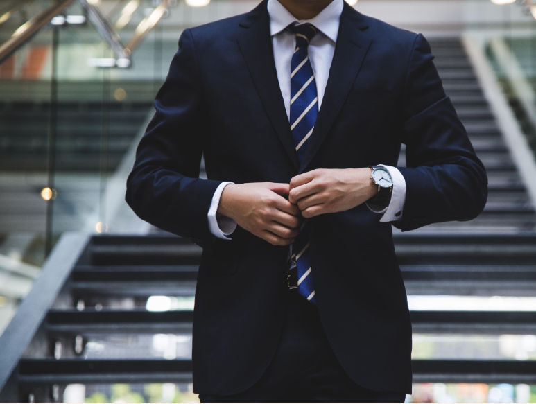 Om de afaceri din Prahova, acuzat de camătă și trimis în judecată