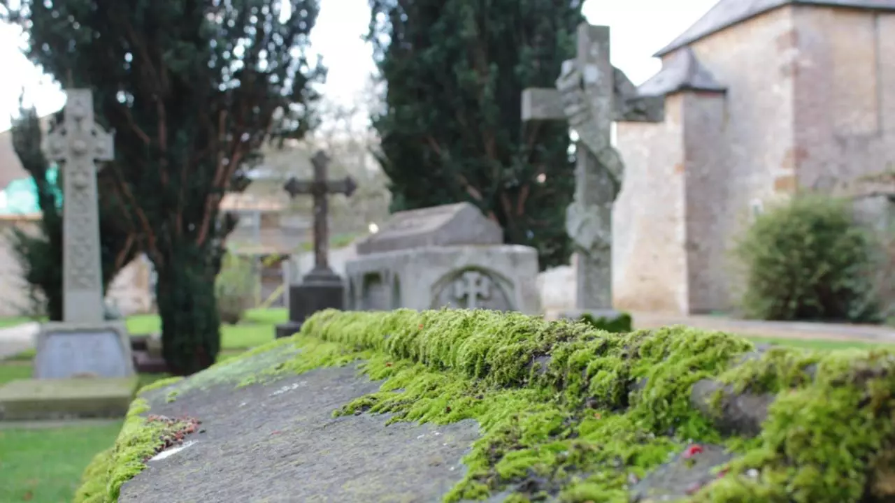 Bărbat din India și-a organizat propria înmormântare pentru a afla cine îl plânge