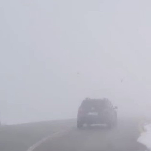 Cod galben de ceață în județele Alba și Sibiu afectează traficul rutier