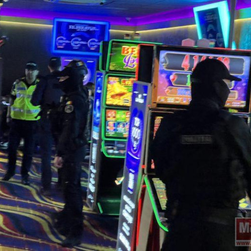 Două aparate de păcănele ilegale descoperite în județul Botoșani