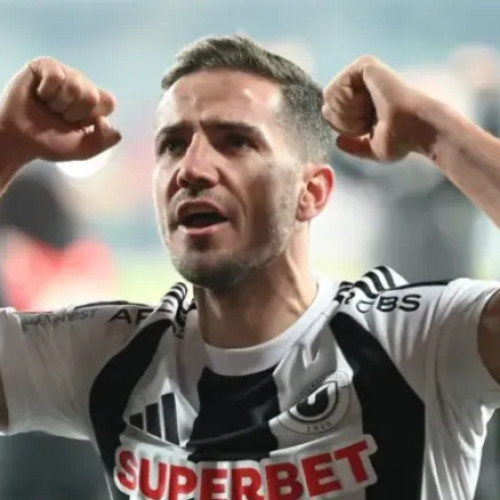 Alexandru Chipciu, căpitanul Universității Cluj, vorbește despre vârsta și experiența sa în fotbal