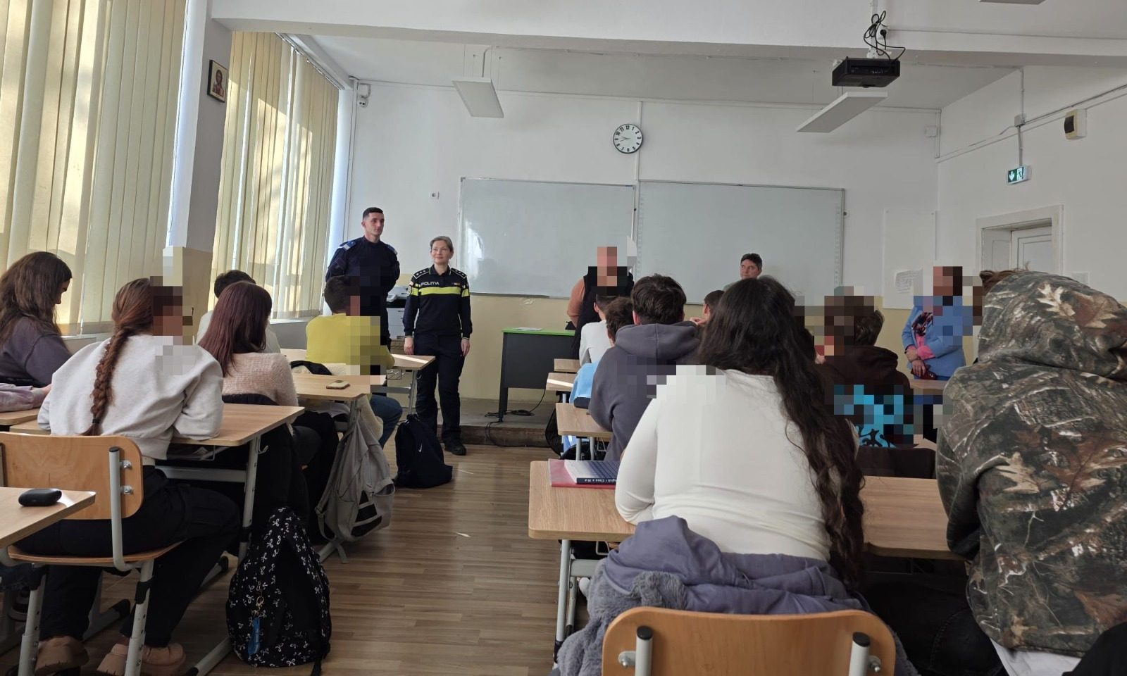 Acțiune în școlile din Alba Iulia pentru prevenirea delincvenței juvenile