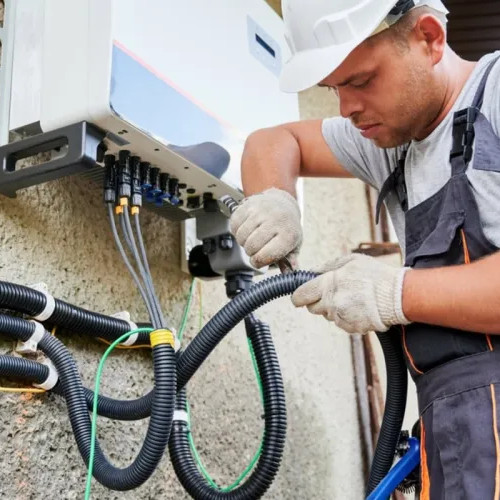 Întreruperi programate de curent în mai multe zone din județul Cluj pe 14 noiembrie 2025