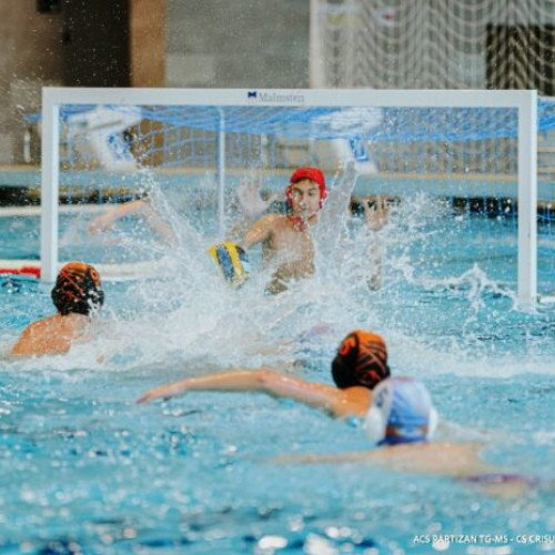 Campionatul Național de Polo pe Apă U14 se desfășoară la Bazinul de Înot Vrancea