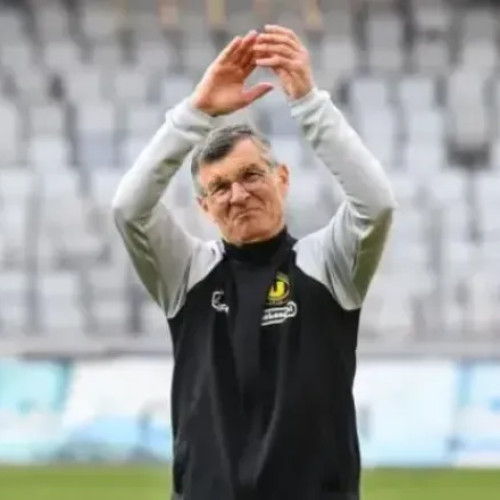 Patru sau cinci fotbaliști din București, suspectați de pariuri ilegale cu mize mari