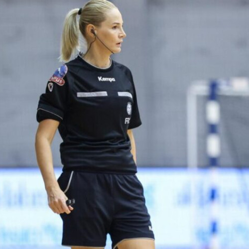 Simona Stancu a arbitrat primul meci în Serie A Gold, campionatul masculin de handbal din Italia
