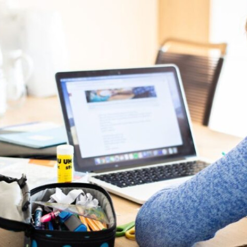 Elevii pot participa gratuit la meditații online pentru Bacalaureatul din 2026